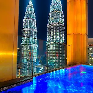 Crown Tropicana The Klcc Center Apartmán